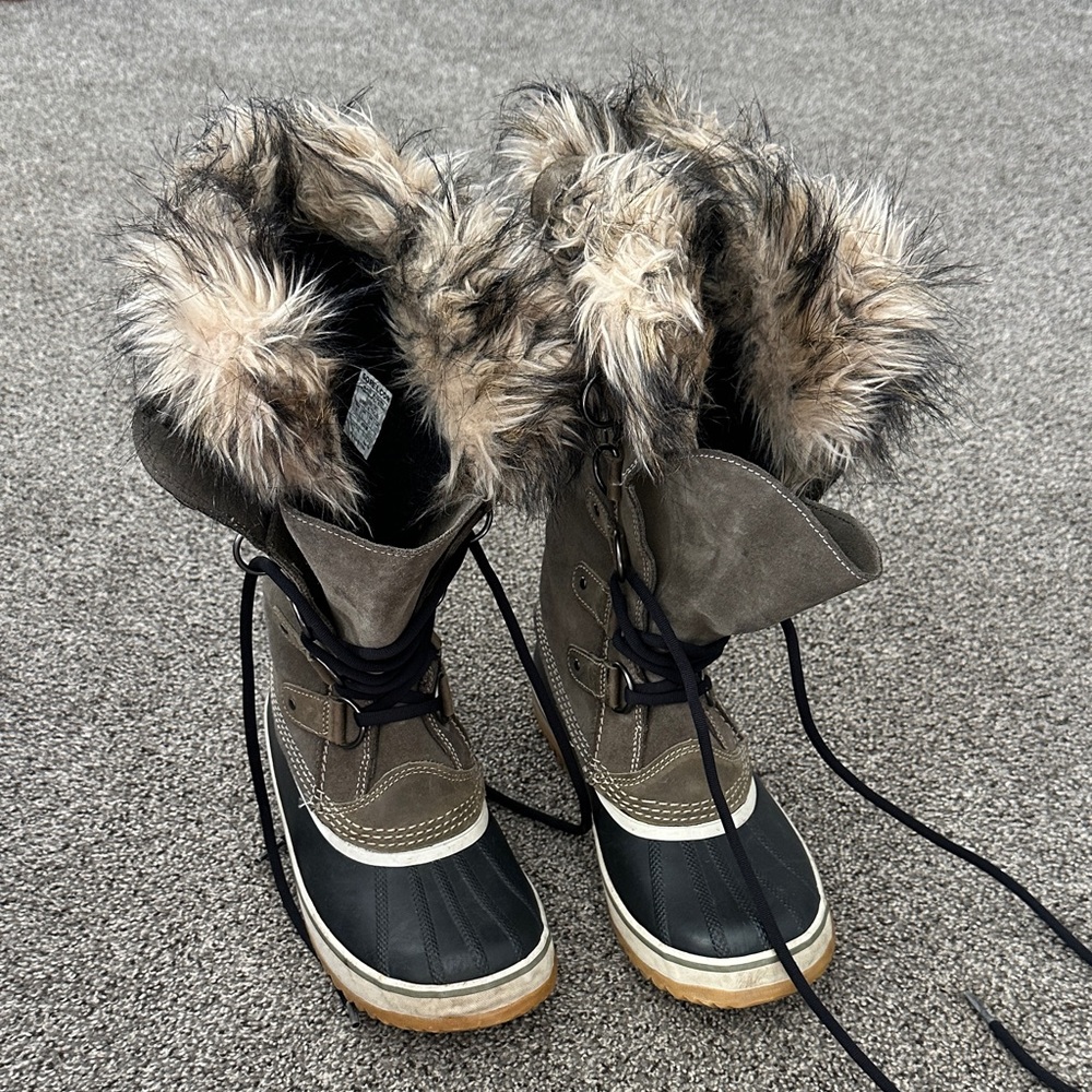Sorel Joan of Arc green/black boots